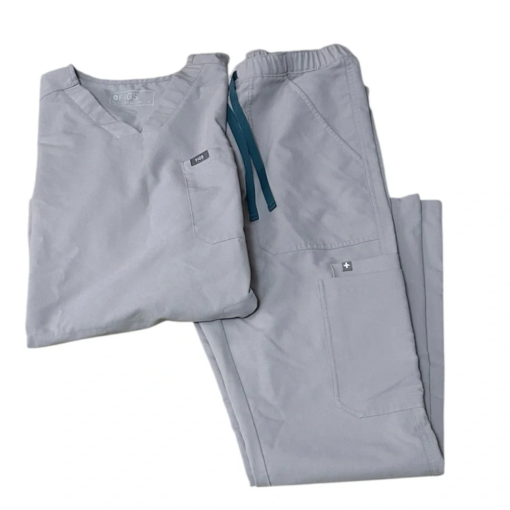 Figs Men’s Cairo Pants and Chisec Top